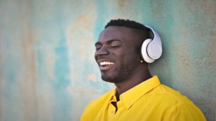 Mindfulness and Mental Health: Cultivating Inner Peace at Any Age