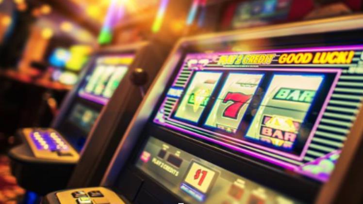 Slot